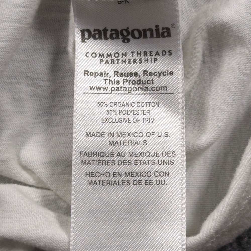 Patagonia Graphic T-Shirt Mens Medium Cream Blue Flying Fish Trident Slim Fit - Picture 9 of 15